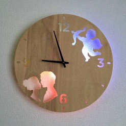 Часы с подсветкой «Любовь №370»
